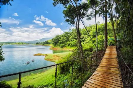 10 Romantic Honeymoon Places In South India - Taxi Coorg
